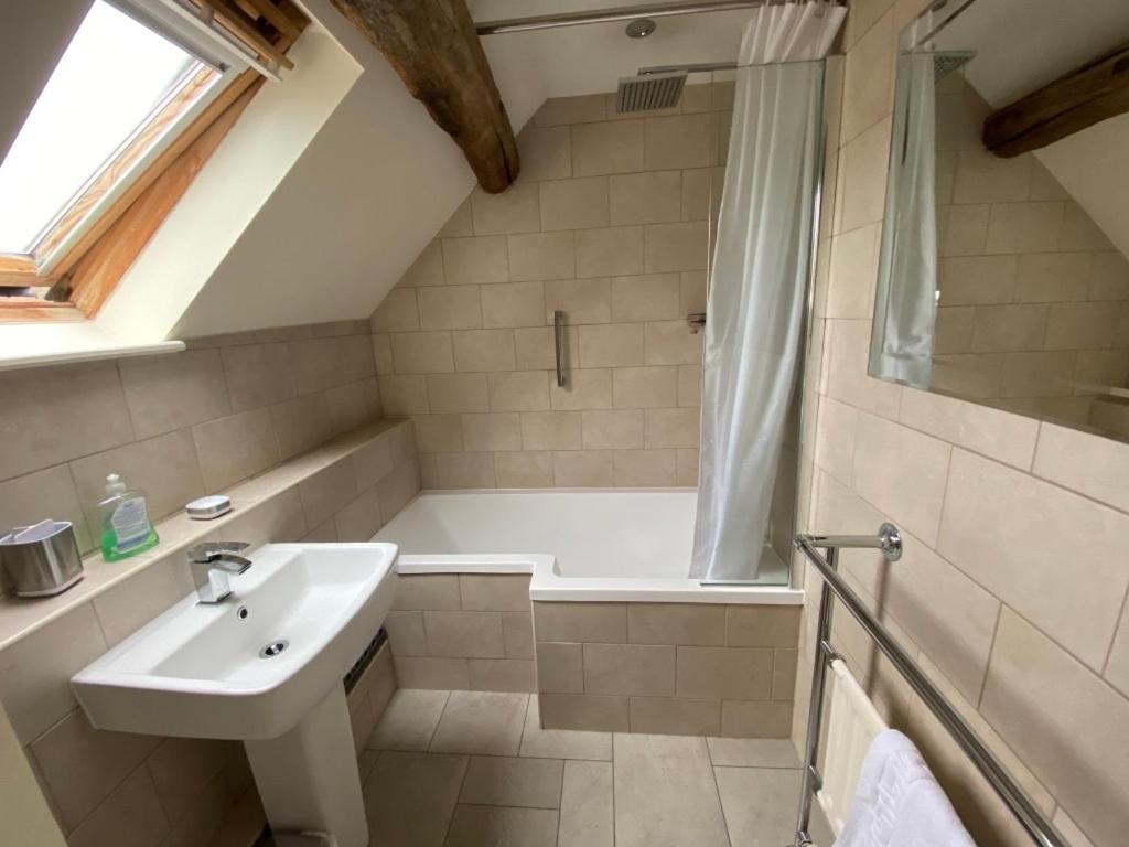 2 Bedroom Cottage Chipping Campden 치핑캠프던 외부 사진